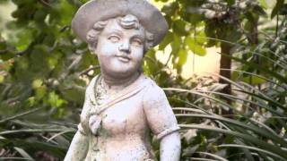 Statue in 3D motion - short video HD screenshot 3