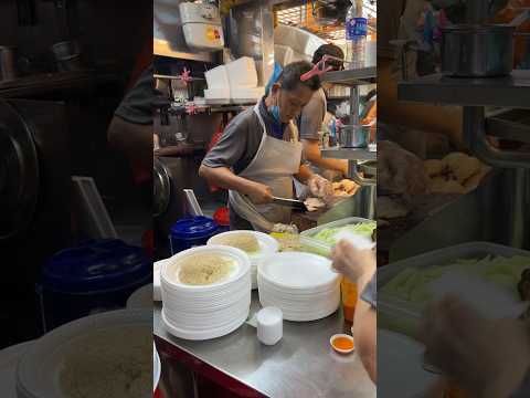 Βίντεο: Δείπνο στο Maxwell Food Centre, Σιγκαπούρη
