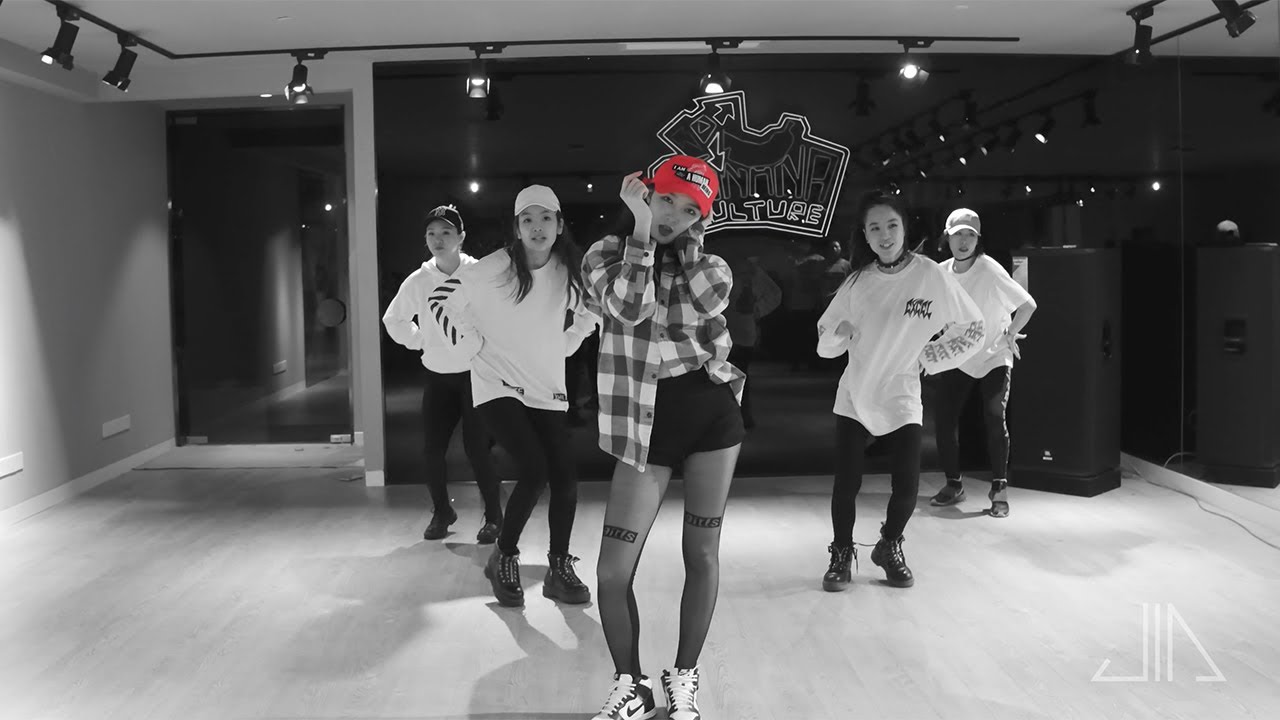 Watch 孟佳 Meng Jia - 給我乖(Drip)Dance Practice Video on YouTube Watch 孟佳 Meng Jia - 給我乖(Drip)Dance Practice Video on YouTube