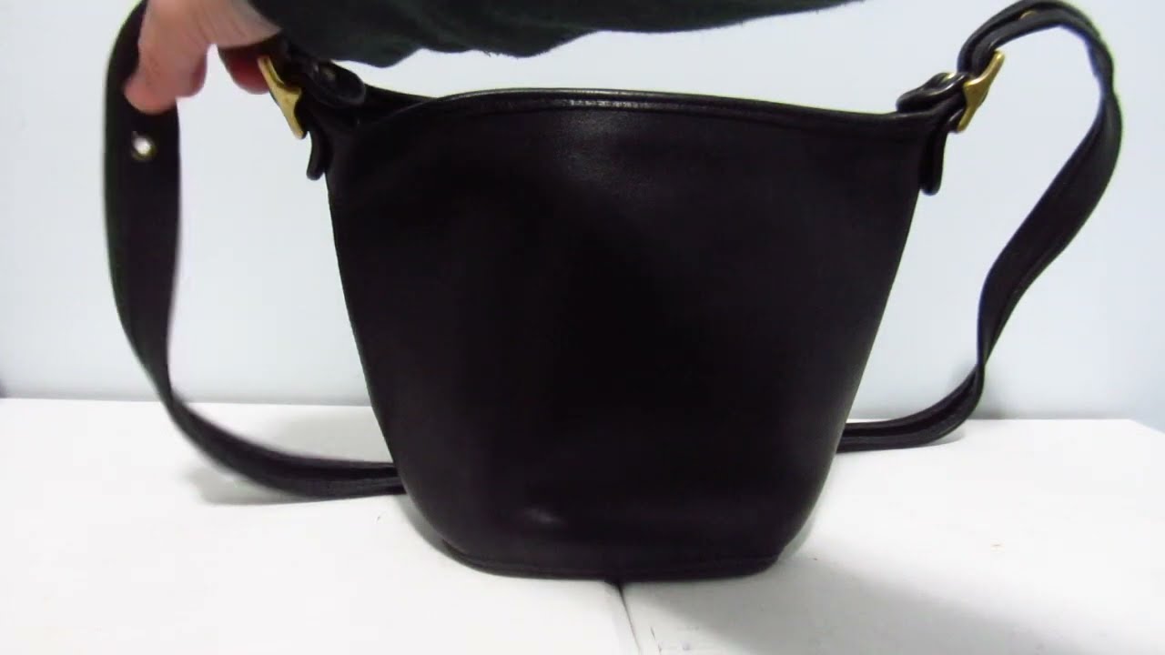 VINTAGE COACH REVEAL: MAGGIE DUFFLE 9019 - YouTube