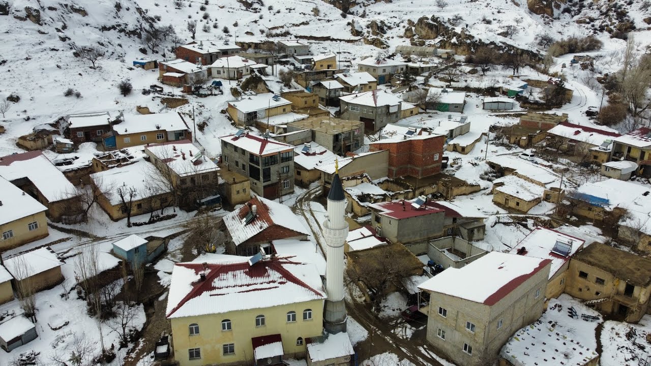 Kuluncak yukarı sultanlı köyü iyi seyirler.😊 İzleyip izlettirelim daha çok hemşehrilerimize ulaşsın😊