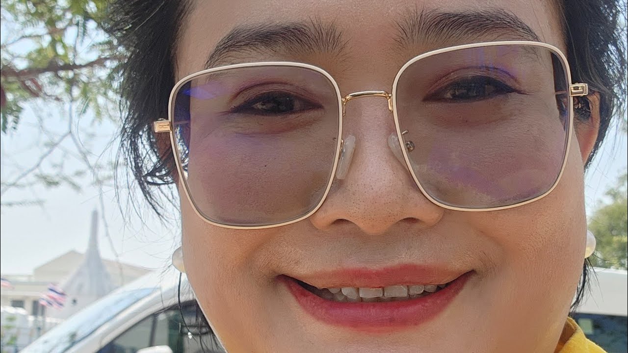 รับเสด็จในหลวงพระราชินีที่วัดพระแก้ว