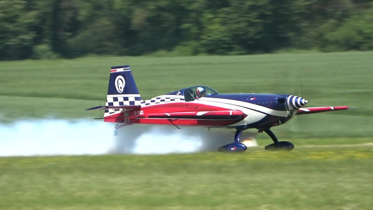 Extra 330 - Equipe de Voltige de l'Armée de l'Air (EVAA)