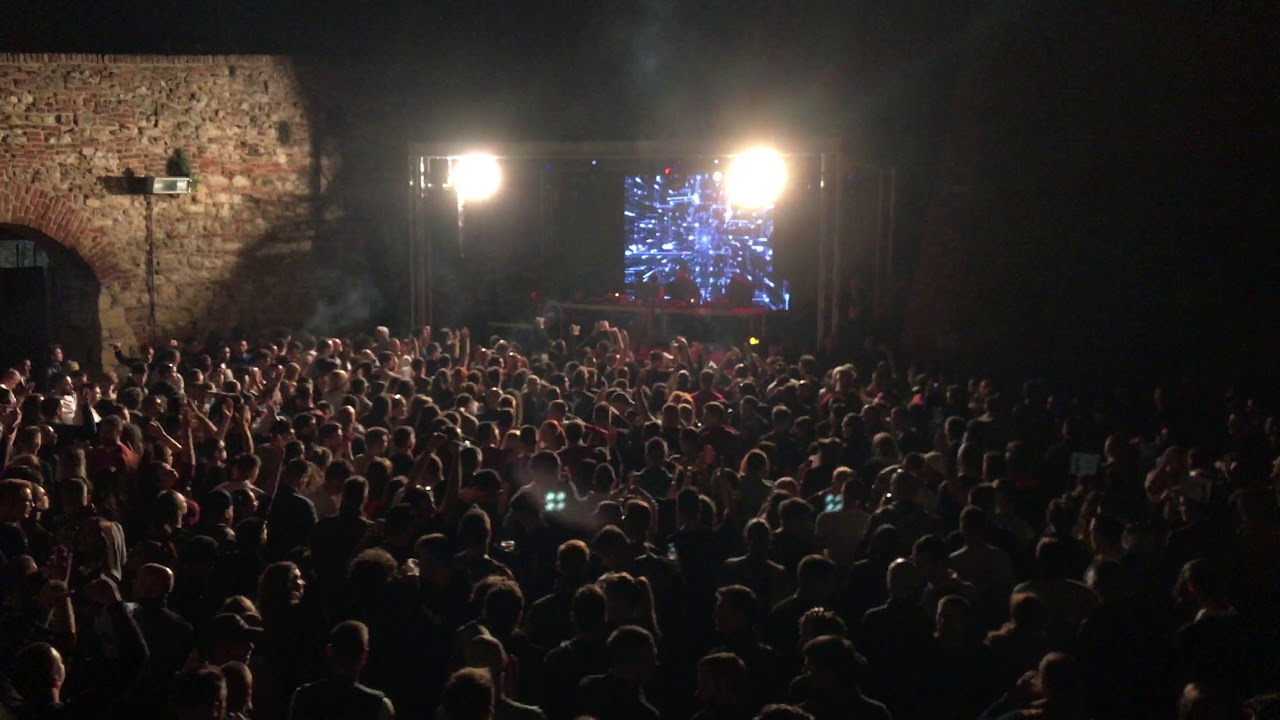 [4K] Mathame live at Apgrade Barutana 18.05.2019 - YouTube