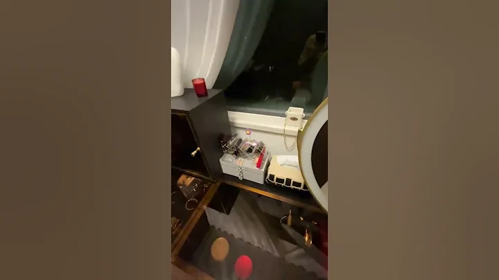 Maximizing Small Spaces: Peek Inside My Cozy Bedroom with Compact Vanity Setup 💄✨ #vabches