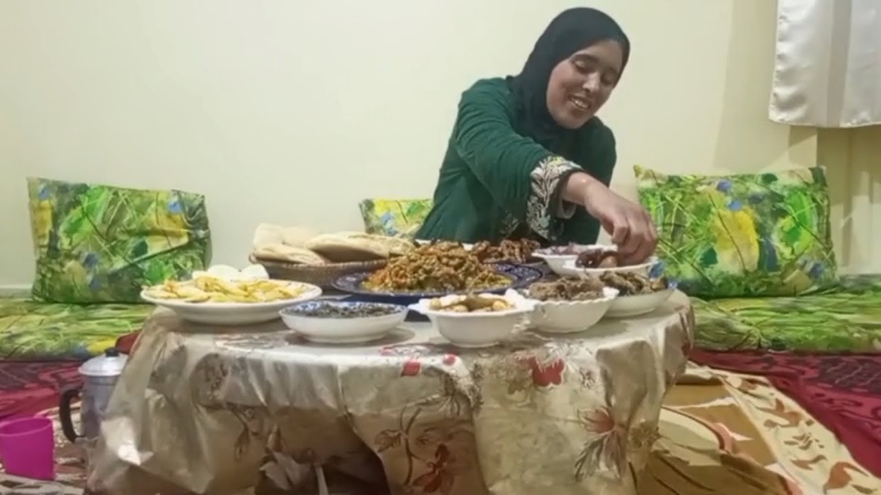 فوزية وجدات لنا فطور شاهي وبسيط 