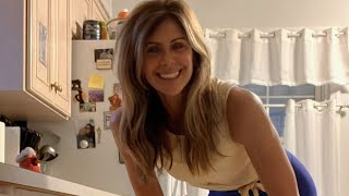 At home Kitchen countertop workout.  #lowimpactworkouts ￼