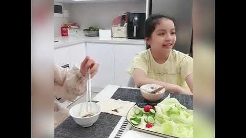 Mẹ Vụng Vào Bếp/ Cá nục Quảng Ngãi/ Thỏ tự nấu tô canh đầu đời / MC Anh Thơ