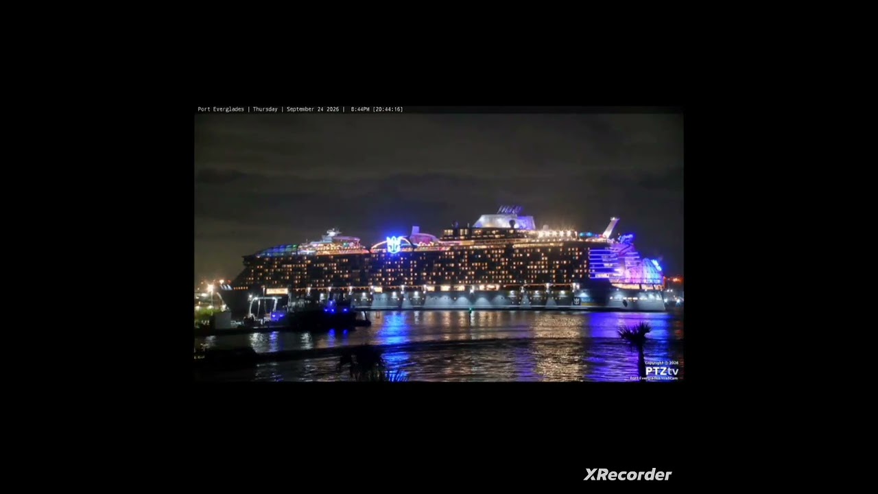 Utopia of the Seas departing in Port Everglades this evening! with #cruise horn from emergency.