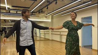 Waltz with a Twist - Aurore & Pierre