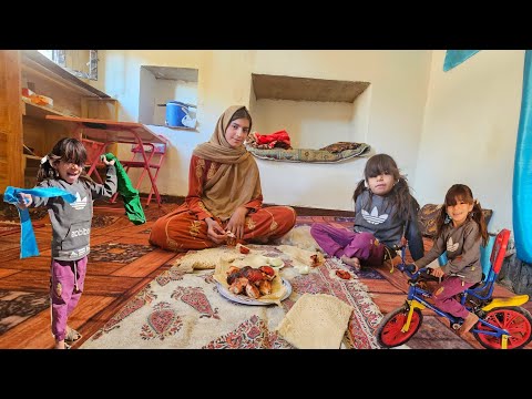 مينا تستريح في ملجأ جبلي بعد جمع الحطب حياة بدوية