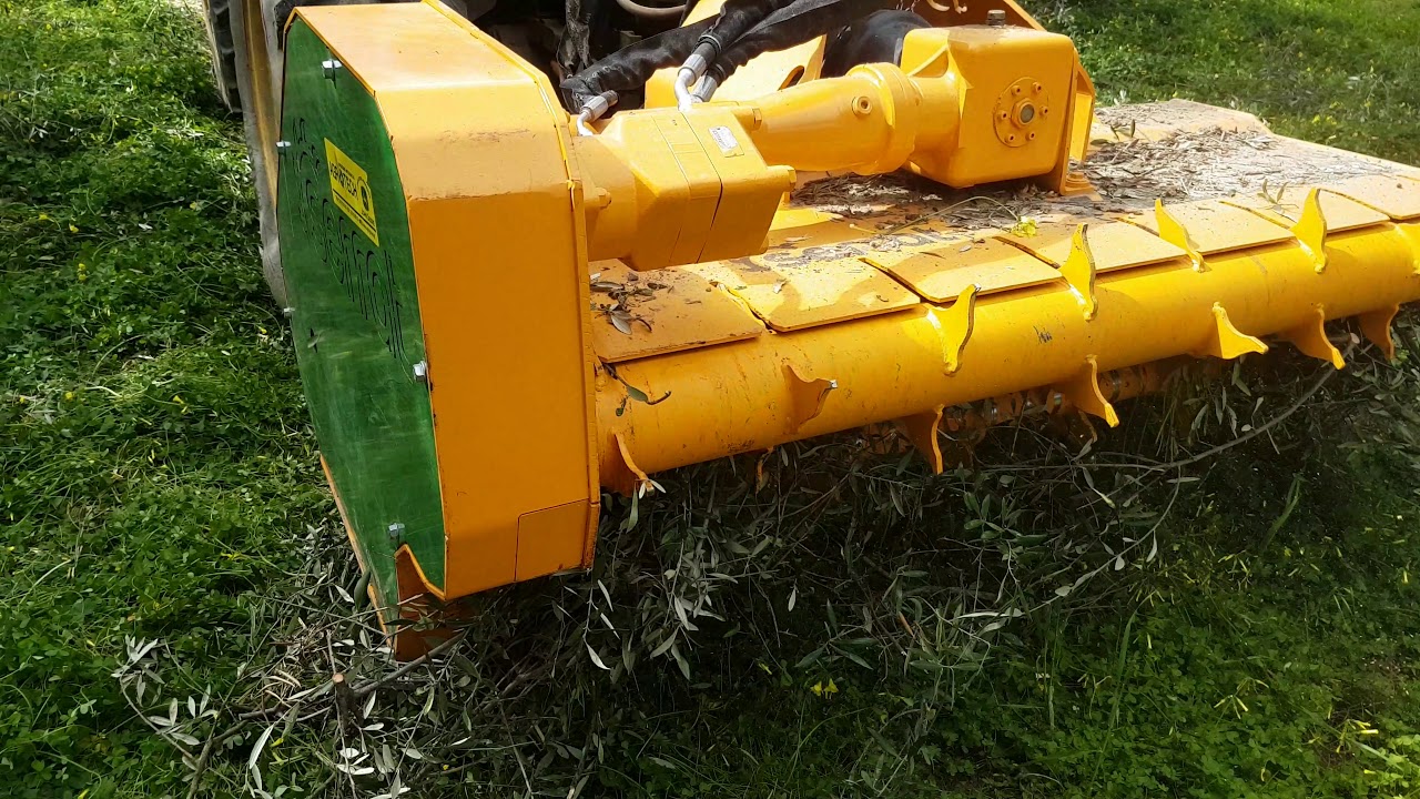 John Deere 85gl Serrat Kastor branch shredder (θρυματισμος κλαδιών ελλιας) trituratore,desfibradora