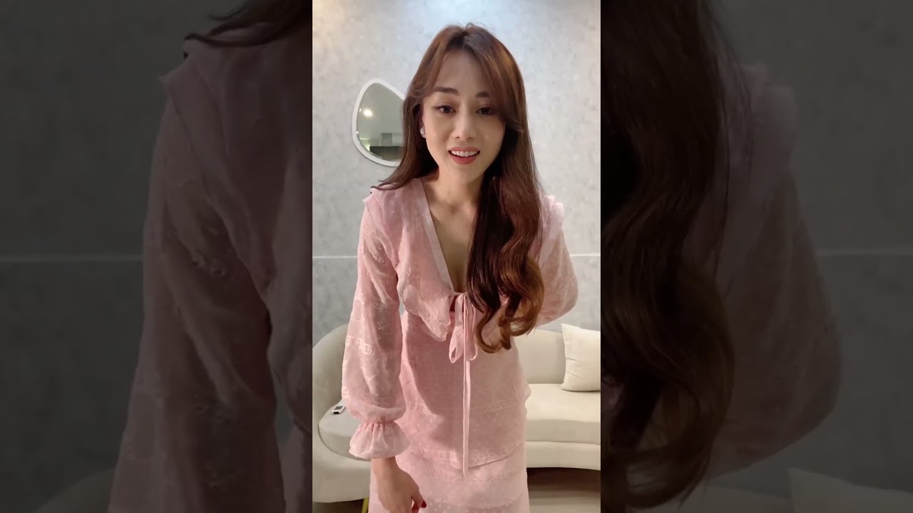 Sweet girl 💗 Đỗ Phương Oanh 😘 live stream 2023030110802.49