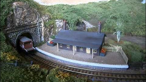 N Gauge micro layout track test while in construction