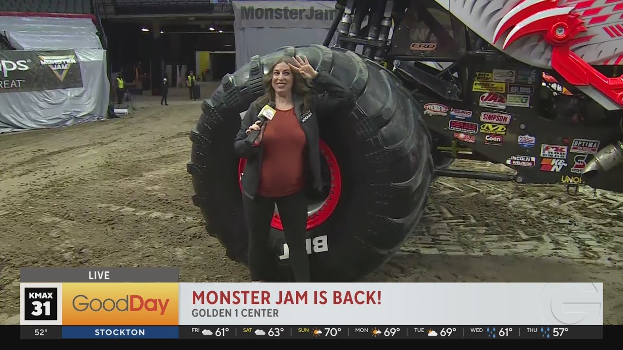 MONSTER JAM! - YouTube