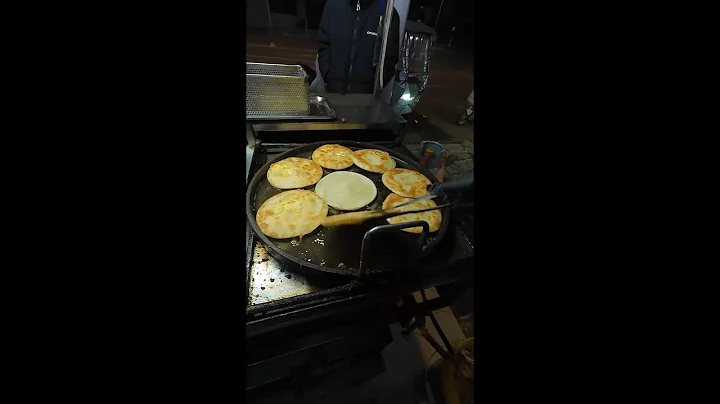 🔴 LIVE: Crispy Egg-Stuffed Pancake Fresh from the Griddle | China Street Food POV in Action