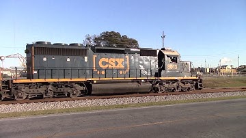 CSXT G962-05 SD40-2/AC44CW/SD70MAC & Horn Salutes as they roll South down the Main Track