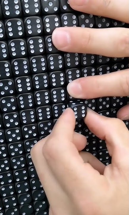 Картина из игральных костей... - YouTube