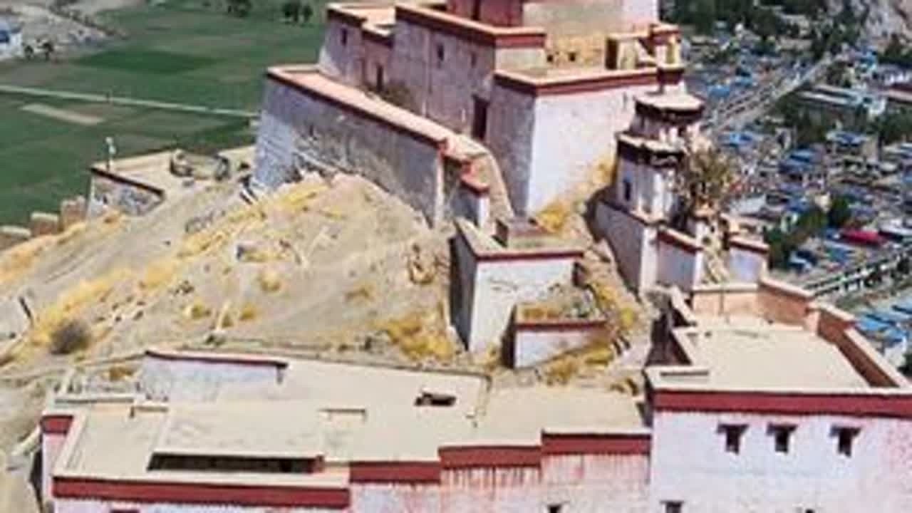 江孜宗山古堡-西藏自驾游必打卡圣地！ 这里曾经发生过可歌可泣的抵抗外敌的英勇斗争！#江孜宗山古堡 #日喀则 #拉萨 #布达拉宫