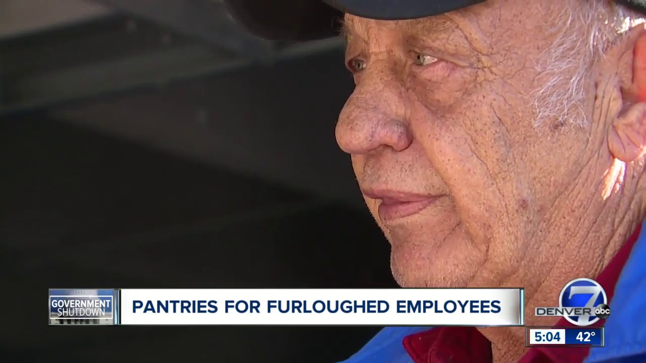 Pet and human food pantries open their doors to federal furloughed employees