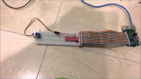 Drive Servo Motor with Raspberry Pi