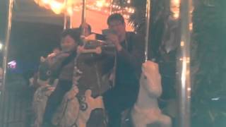 20150314初めて回転木馬に乗る凌太君ー1