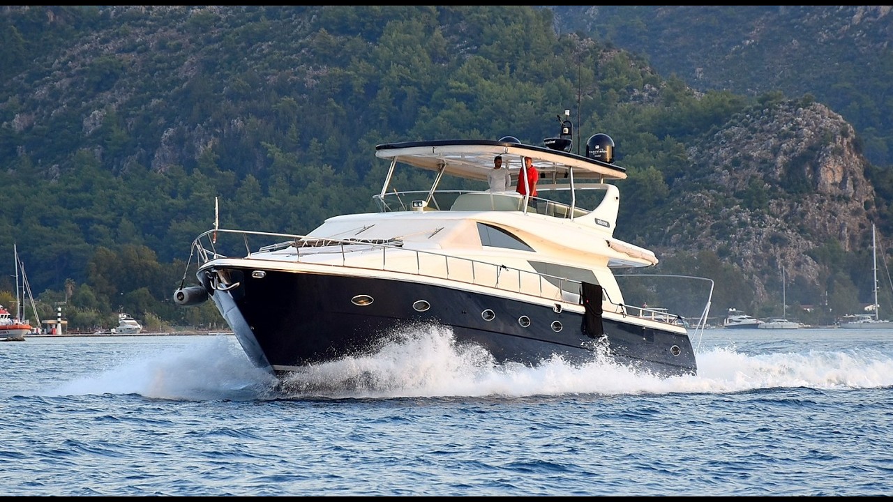 ⁣Exploring the 21m Uniesse 72 Fly 