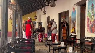 La Reine Opou Honorée À Cuba