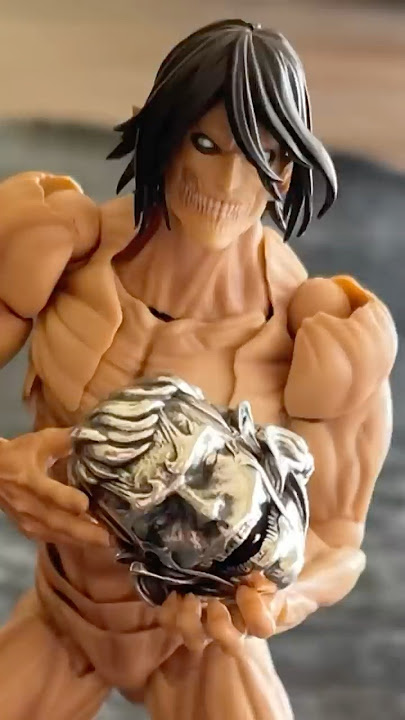 Unfortunately Revoltech messed up with Eren’s hands, I live this figurine! #attackontitan