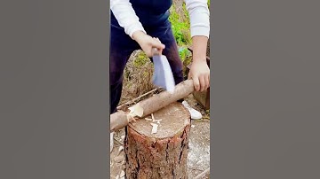 wood cutting technique using a machete #shorts