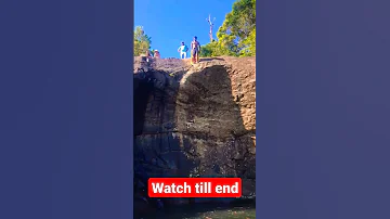 Dhiyaluma Water Fall Jump 