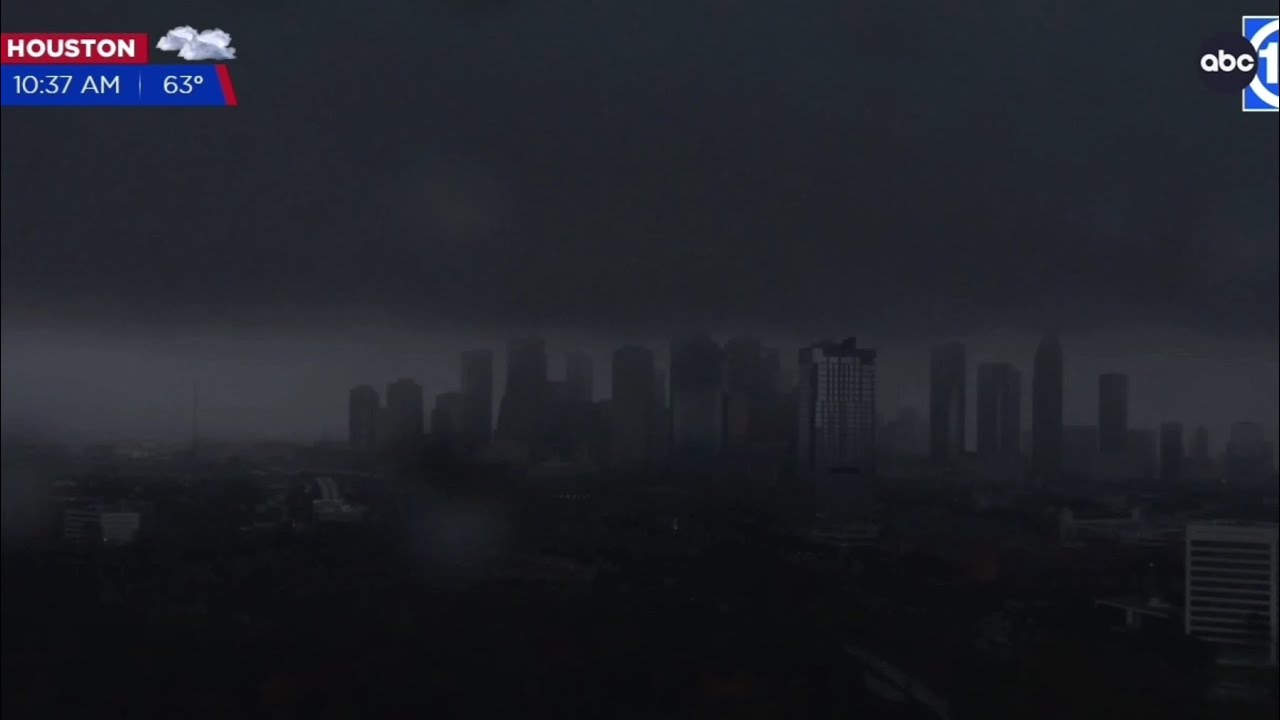 Time lapse of thunderstorms outbreak and domnpour in Houston TX 1/9/24 ...