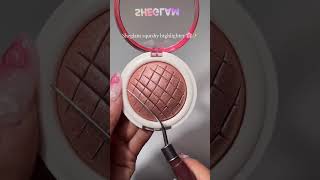 No way!! Is this slime or highlighter?! So satisfying ✨😍ID: 122516207