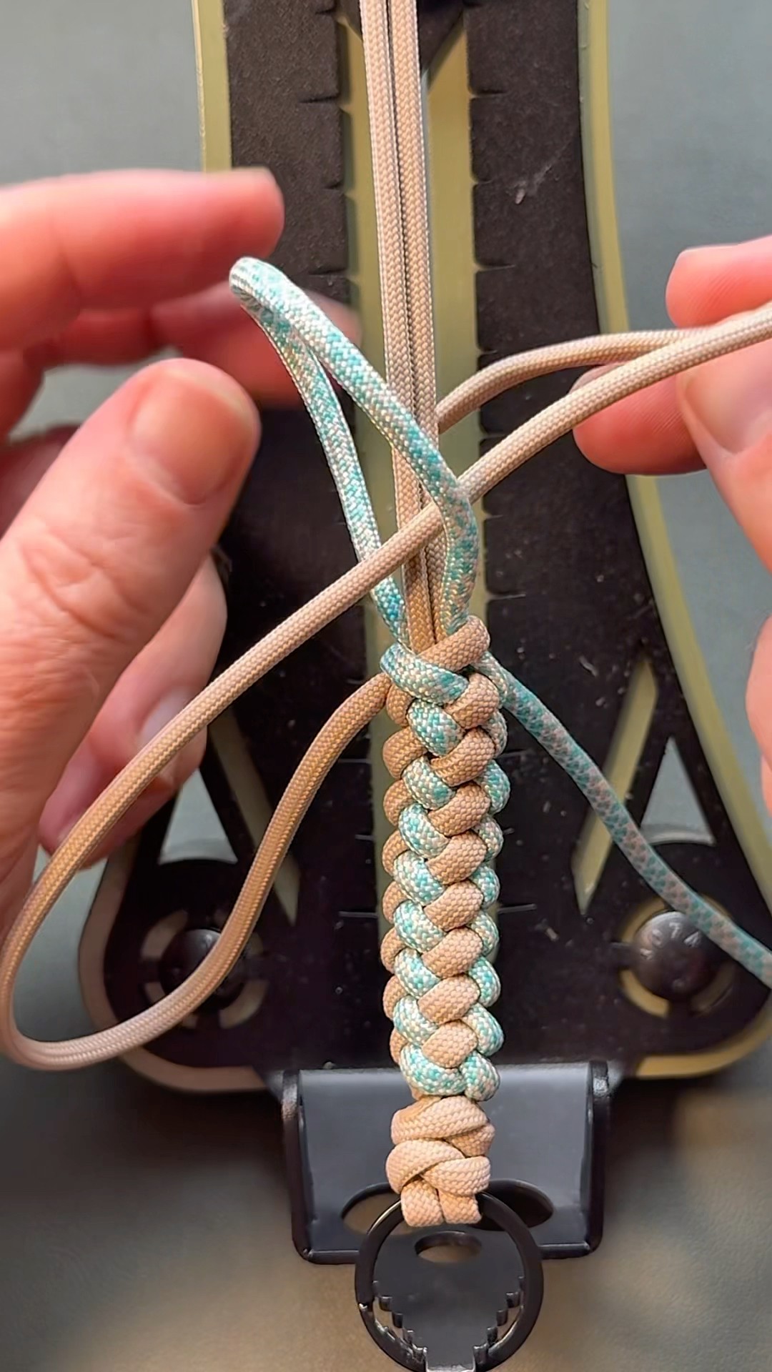 You're Tying The Zipper Sinnet Wrong! - YouTube