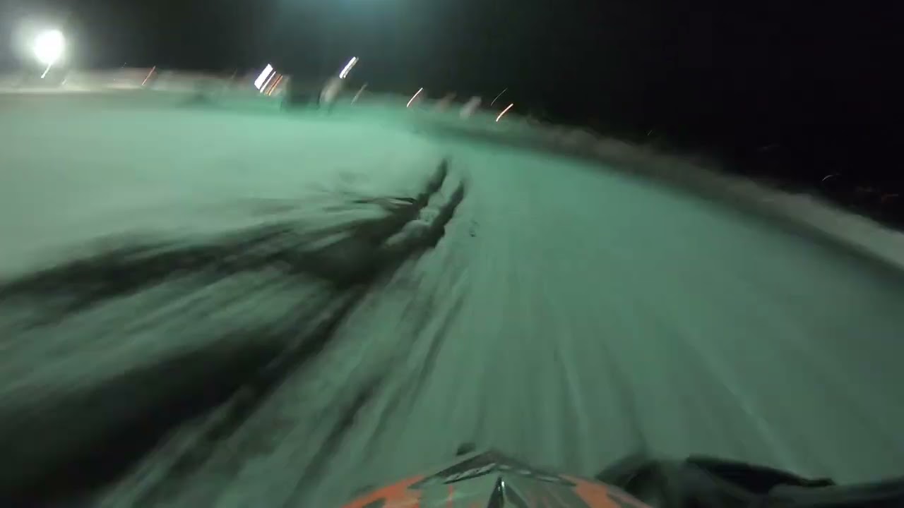 Dave White Lincoln Ice Oval F500 Feature