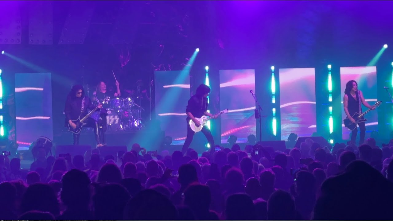 KISS Kruise Vegas: Black Diamond (11/15/25 - Virgin Hotels)