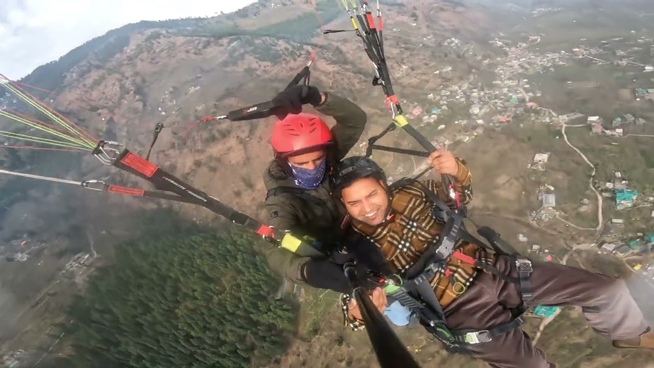 Paraglding in Raison [ kullu]