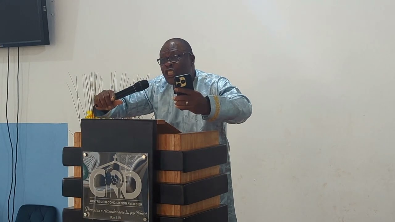 Appelés à sortir du monde pour entrer dans la lumière. Rev Apôtre Roger Kiki 