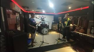 Radja - Angin (Cover) by. COMODO BOYS Band