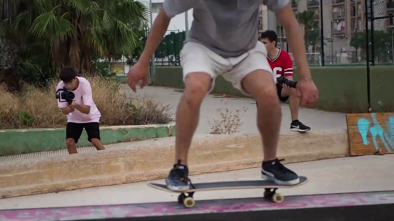 TARDE EN EL SKATE PARK-IBIZA: hi_retr0