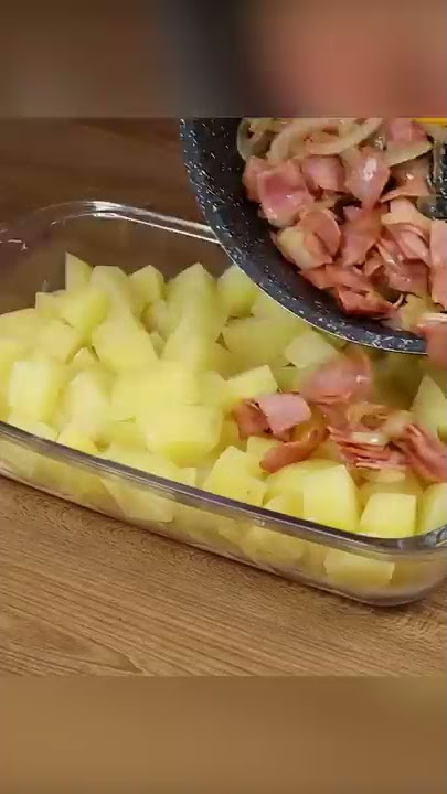Do you have potatoes in your house? Prepare this delicious dinner in just a few minutes!