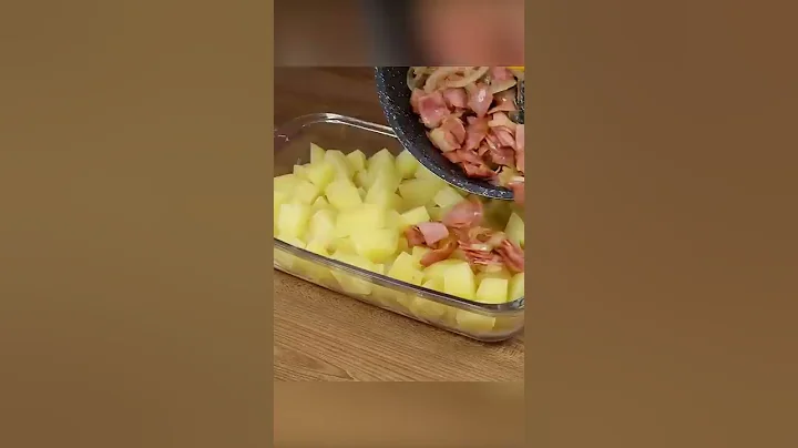 Do you have potatoes in your house? Prepare this delicious dinner in just a few minutes!