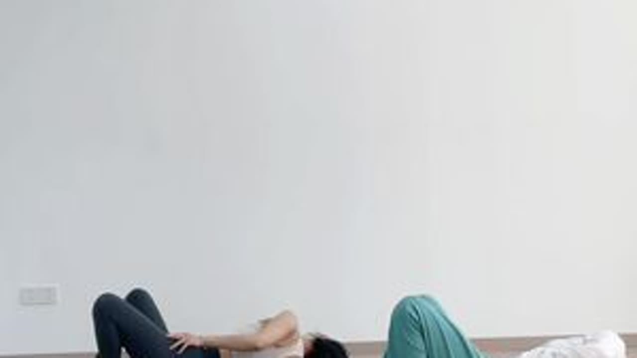 第2小节，深度开肩，提升气质4分钟肩颈放松跟练 改善圆肩驼背轻松开肩薄背 提升气质整套课程有无基础都可以练习～希望可以给同学们带来身心的放松呀～#拉伸 #居家锻炼 #好身材练起来 #改...