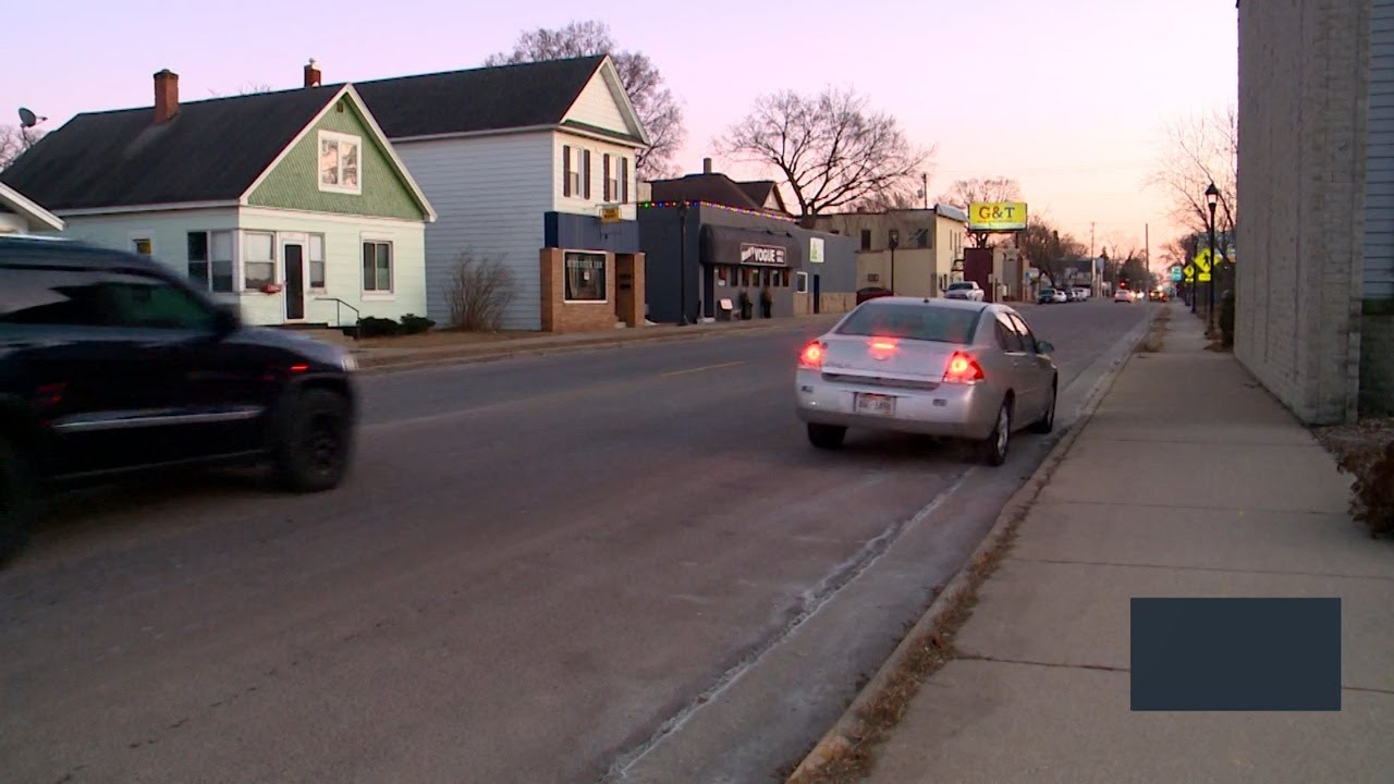 La Crosse police investigate early morning shooting - YouTube