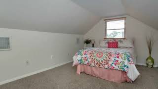 99 Edgewood Road, West Islip, NY 11795