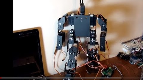 Arduino Uno powered Walking Humanoid robot 1