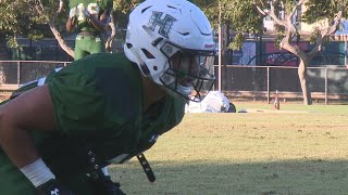 UH FB's Jonah Hahawai-Welch uses injury-comeback as learning experience UH FB's Jonah Hahawai-Welch uses injury-comeback as learning experience