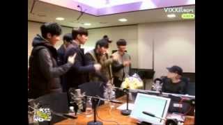 [VIXXEU☆ENG SUB] 131125 VIXX @ Younha's Starry Night - 1/4