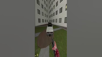 Creppy Nextbot chasing me in Liminal Hotel Nextbot Gmod