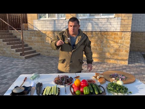 Kjøtt i Kreml-stil i en gryte på bålet, kjøttoppskrifter, livet i landsbyen